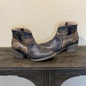 Corral Western Star Booties-NWOT